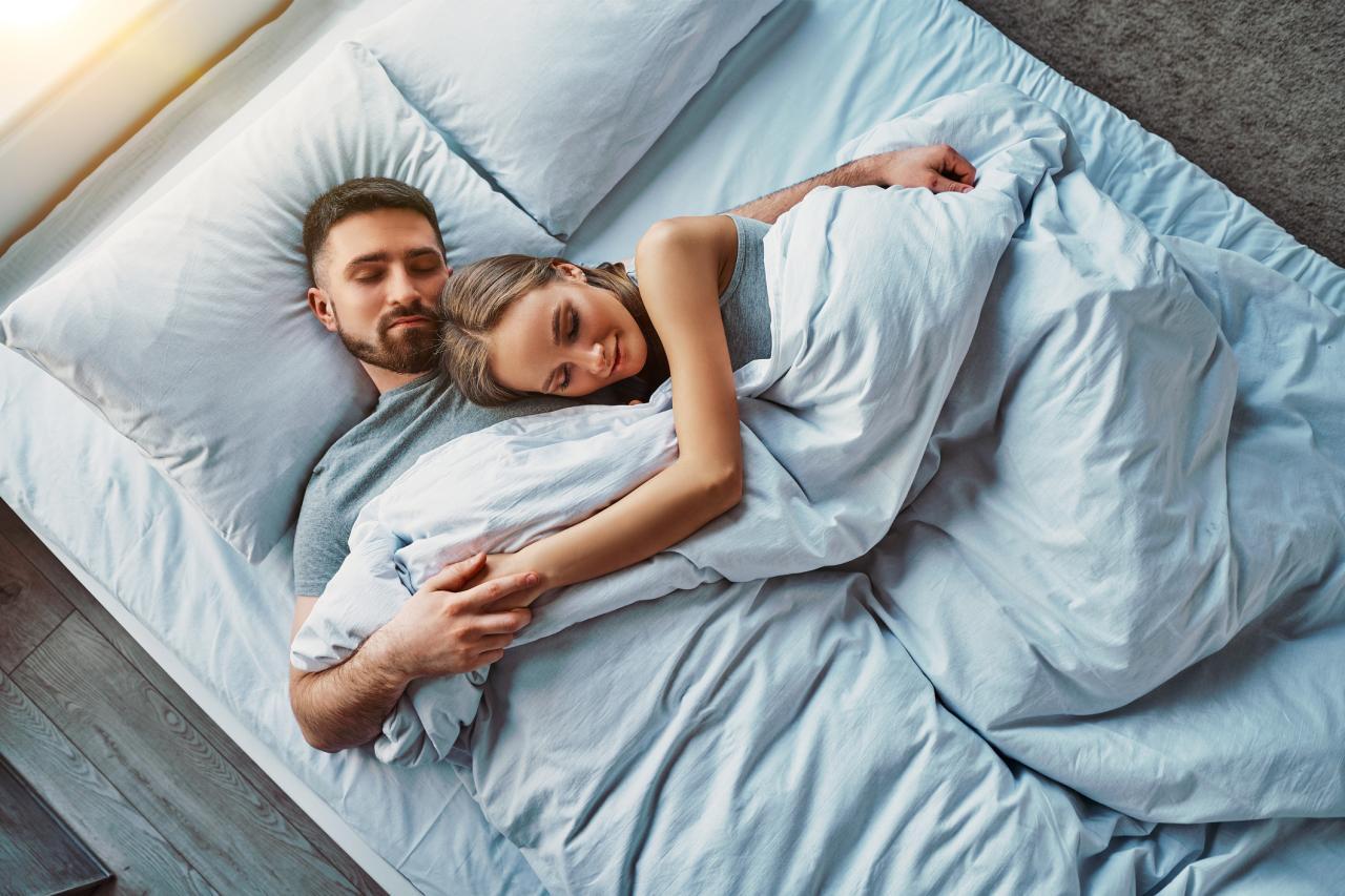 10 Tips for Sharing a Bed with Your Partner - Avibra Blog 10 Tips for Sharing a Bed with Your Partner - Avibra Blog