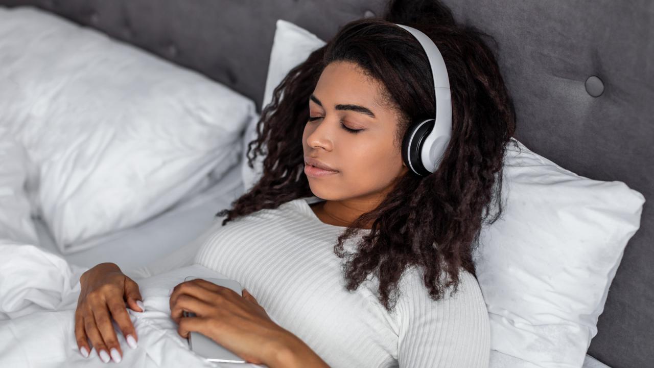 The 5 Best Podcasts To Listen To While Trying To Fall Asleep